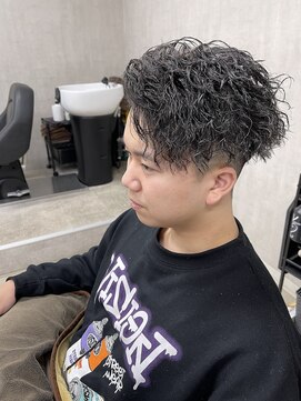 ジーナ 天神(Zina) ツイストスパイラル/かきあげヘア