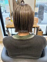 アンジュールテラス(UNJOUR TERRACE)&nbsp;デザインカラー×ぱっつんボブ