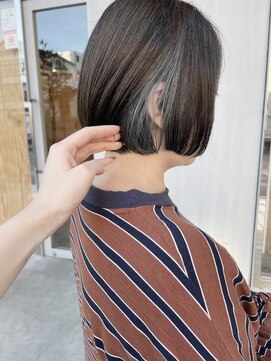 イン(in.) インナーカラー/ボブ/カーキ