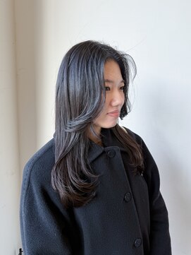 クラン(Chlan) 前髪かきあげセンターパート韓国風セミロング