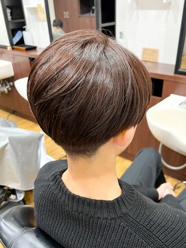 トコトコ(tocotoco) ツヤ感カラーツーブロックマッシュ
