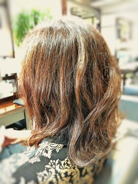 キャン 温品店(CAN) 【ＣＡＮ】大人可愛い波ウエーブスタイル