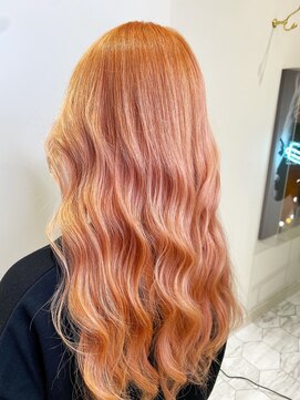 アマンドール(Aman D'or) アイドルサーモンピンク!高橋