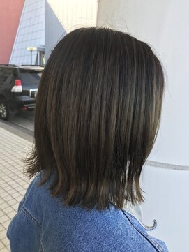 ジップ 緑店(zip) ブリーチ履歴ありマットグレージュ×20代カジュアル