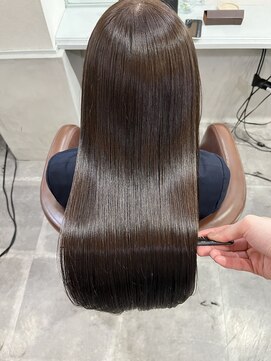 アンダーバーホワイト 広島 本通店(_WHITE) 髪質改善ストレート