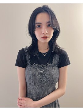 ユー(yew) ミディアムレイヤーカット/ウルフレイヤーカット/顔まわりカット