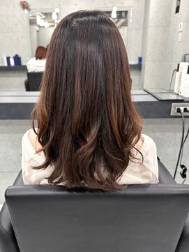 エンディアリング 東銀座(Endearing) ★レイヤーカット イメチェン 美髪 ホワイトブロンド