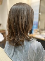 フリップビーアヴェダ(FLIP B AVEDA)&nbsp;本八幡×セミロング×レイヤースタイル×白髪ぼかし