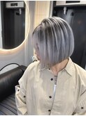 ショート ボブ ハイトーン バレイヤージュ シルバーアッシュ
