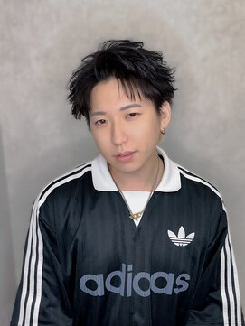 ジーナ 天神(Zina) フェザーショート