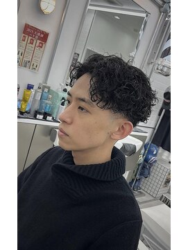 ダムディートウキョウ 心斎橋店(DAMDEE TOKYO) 低めフェード×パーマ