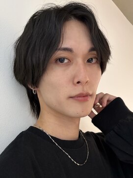 リリット(ReLit) 波巻きツイストスパイラル刈り上げセンターパートフェザーパーマ