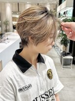 ステアケース ギンザセブン(stair:case ginza7)&nbsp;大人ハイライトグレージュハンサムショート前下がり