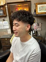 アールズ ヘア(R's hair)&nbsp;MEN’S HAIR/サーフカール/刈り上げセンターパート/印西