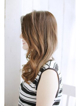 シュシュット(chouchoute) オン眉デザインカラー切りっぱなしボブ美髪マッシュウルフ/144