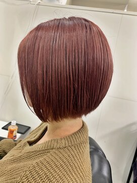 スムーズ 北千住(smoos’) ベリーピンクショートボブ