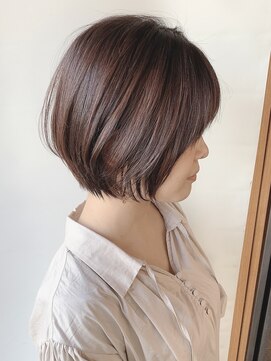 ステア ケース(stair case) 大人かわいい丸みショートボブ前髪あり/マッシュショート