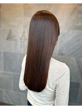 メゾン アヴァロ(Maison Avallo) #ツヤツヤロング　#透明感マットアッシュ