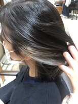 ピークアブー アヴェダ アトレ恵比寿(PEEK-A-BOO AVEDA)&nbsp;大平彩　イヤリングカラー　インナーカラー　グレージュ