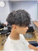波巻きツイストスパイラルパーマツーブロック刈り上げ