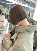 切りっぱなしボブ×オリーブベージュ×ミニボブ