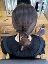 ヘアスペース リズム グリーン(Hair space Rizm green)&nbsp;タイトシニヨン