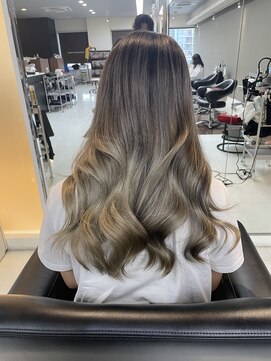 シャンプーボーイエイムス(SHAMPOO BOY aims) バレイヤージュ