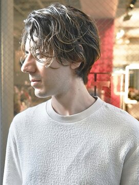 アンティ(ANTI) ナチュラルウェーブショート