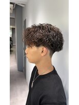 パーク バイ クリーム 大宮(PARK by CREAM) 【センターパート×縦落ちツイストスパイラルパーマ】