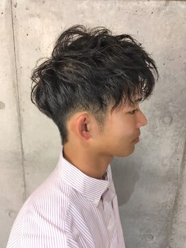 ゼンコー アオヤマ(ZENKO Aoyama) 横顔が素敵に決まるハイスパイラルツイストパーマ[表参道/青山］