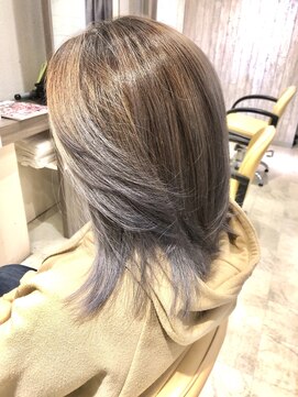 ヘアーサロンヴォイス 大野城店(Hair Salon Voice) ミディアム、グラデーション、シルバー