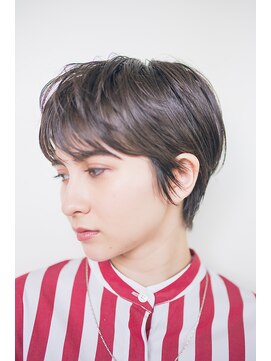 ピズム(PISM) 小顔耳かけマッシュクールショート／ダークアッシュ