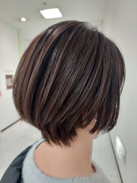 クレスフィリア (CLESC') お手入れ簡単！骨格補正ショート