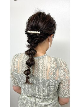 オアシス ガーデン 新宿店(Oasis GaRDEN) パーティアレンジ編みおろし