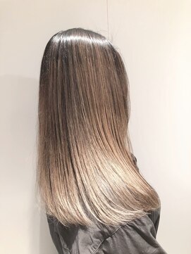 シンク(THYN°C) 透明感カラーのロングヘア☆