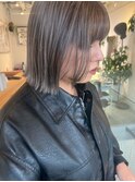 ハイトーングレージュ