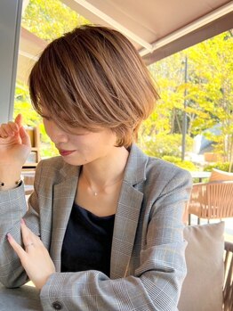 ラシカ(Lacica)の写真/細かい自然なハイライトで白髪染めに見えないワンランク上のグレイカラー。初めての方にもおすすめ！
