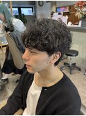 STYLE藤沢メンズカットセンターパート黒髪ゆるめシャドウパーマ