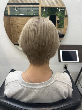エヌ 北千住(N) ショートウルフ