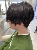 センターパートウルフヘアフェザーパーマ毛流れニュアンスメンズ