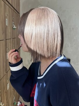 イルウィ(irwi) 【miku/ブリーチ】ミルクティーベージュ/レイヤーボブ