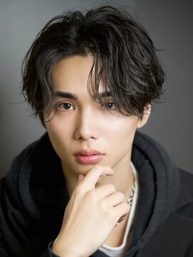 ルーシー 渋谷(LUCEY) センターパートフェザーパーマシャドウパーマメンズパーマ