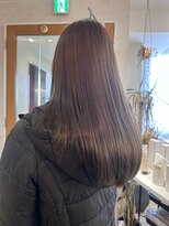 ユッカ 梅田(YUCCA)&nbsp;【 YUCCA 】大人可愛い20代30代40代ロング/グレージュ