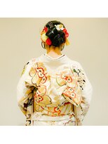 モック(moc)&nbsp;成人式ヘアセット・着付け・撮影