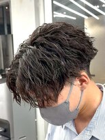 オーバル ジングウマエ(OVARL jingumae) 縦落ちパーマツイストスパイラルフェザーパーマ