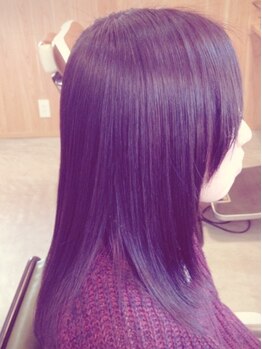 ヒトノワ ヘアアンドシェービングエステ(hitonowa)の写真/乾燥や湿気に負けない！炭酸泉&ナノスチームで潤いストレート☆髪に優しい施術で気になるダメージも軽減♪