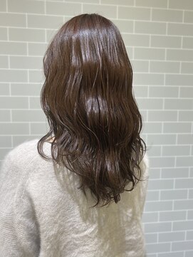 アネラヘアー(Anela hair) 大人かわいい ゆるふわ モカブラウンカラー