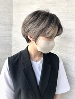 バーチョ(bacio)&nbsp;バレイヤージュハンサムショート