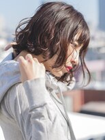 エミュ 表参道 青山(emu)&nbsp;【emu井上信洋】ゆるウェーブボブでルーズなくびれヘア/20代30代