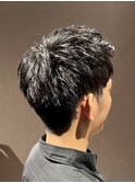 ビジネスカジュアル 黒髪ツーブロックショート 束感アップバング